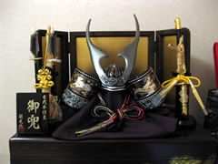 兜人形