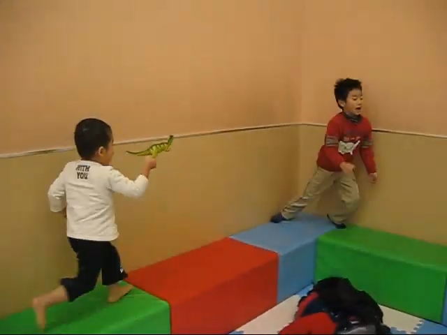 おにいちゃんと遊ぶ
